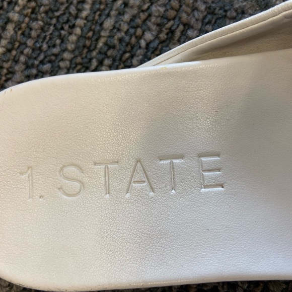 1. State White Sandal-Size 6 1/2 EUC - Picture 2 of 4